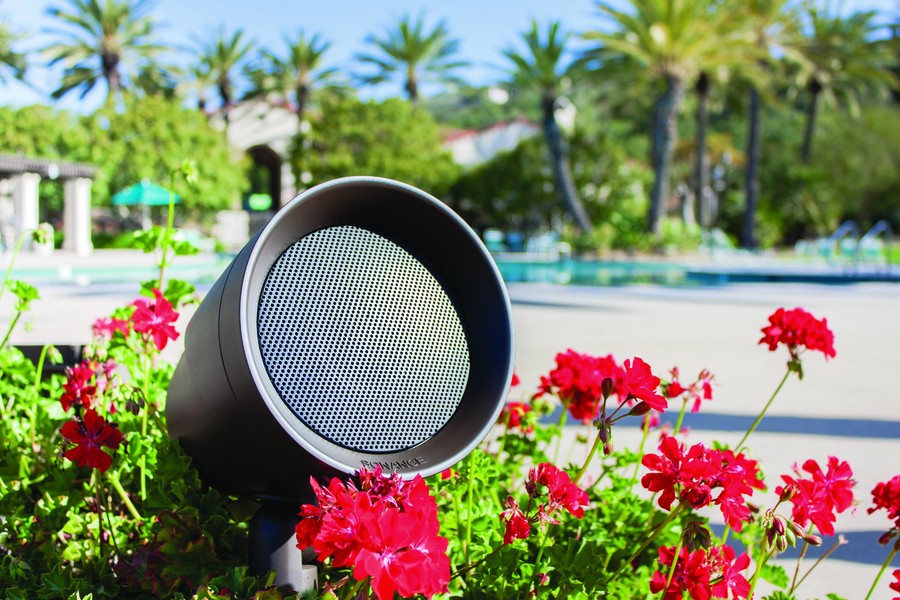 why-sonance-for-outdoor-speaker-systems